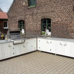 Zweiteilige Außenküchen -Country mit Napoleon Bilex Gas-Grill, 2er Kochfeld und Wasseranschluss