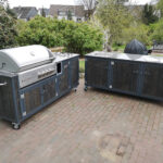 Iron mit Crossray Gasgrill, 2er Gaskochfeld, Spüle mit Boiler und Kühlschrank Granitplatte Maße 210 x 70 x 90 cm hoch