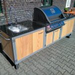 Outdoor Küche Iron mit Gas Grill Napoleon 485 und 2er Kochfeld