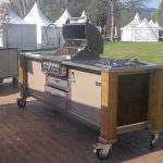 Outdoor Küchen Lux mit Broilchef Einbau Gasgrill, 2er Kochfeld und Kühlschrank