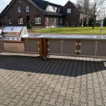 Outdoorküchen Lux 2 Teilig mit Gasgrill Napoleon Bilex 605 mit 3 Brenner und Infrarot Strahler und Sizzle Zone, 2er Kochfeld, Kühlschrank und großer zweiteiliger Spühle
