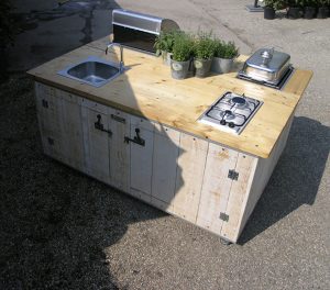 Unsere mobilen Gartenküchen 4