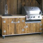 Aussenküchen Country Vintage Marone mit Gasgrill Napoleon Bilex 485 und Boiler